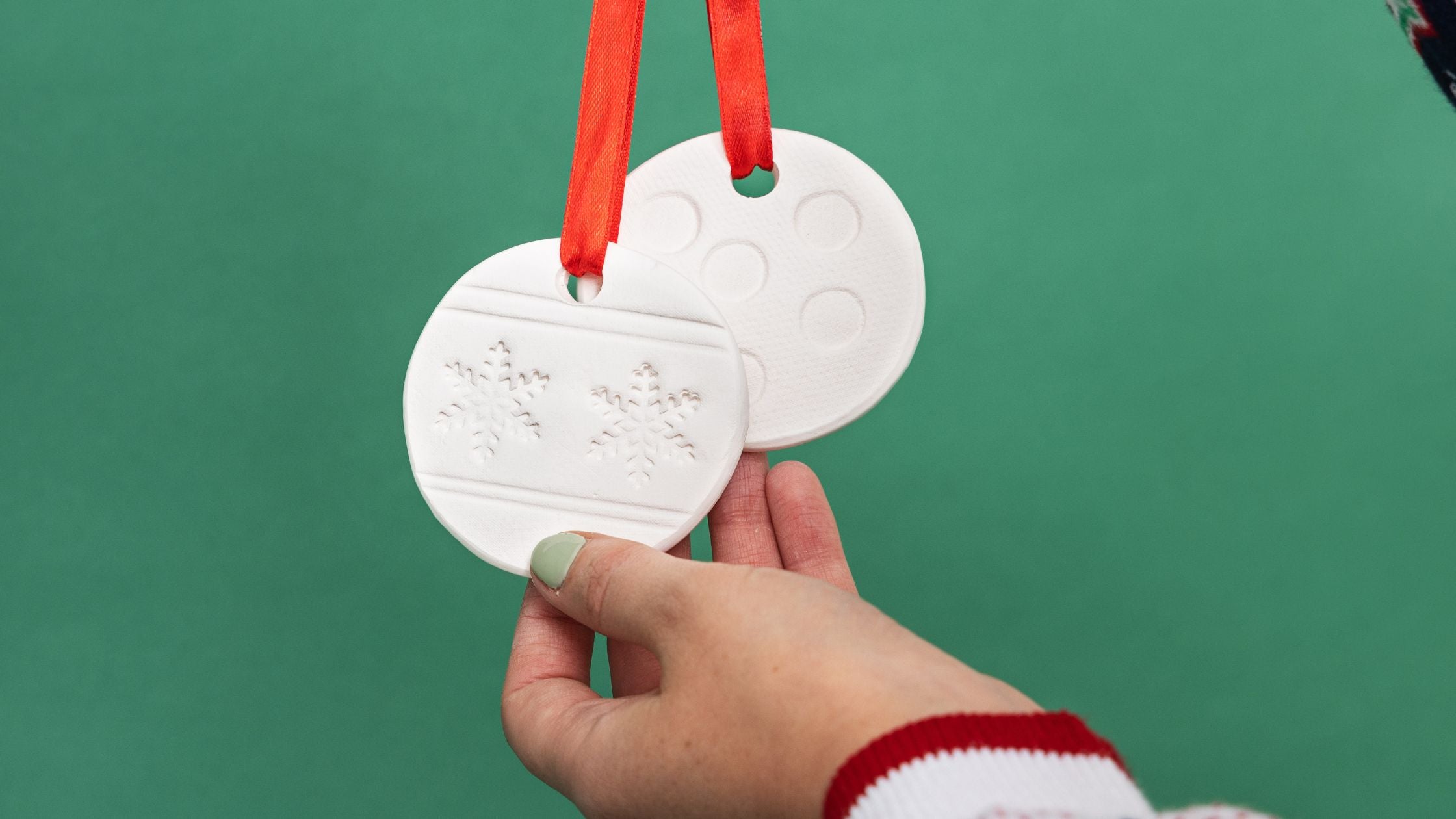 Eco-Friendly Christmas Gift Ideas for Sustainable Office Celebrations